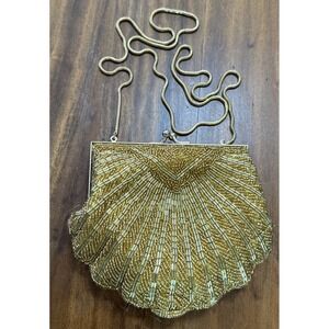 Vintage La Regale Beaded Gold Clam Seashell Evening Purse Clasp Gold Chain